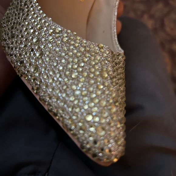 Christian Loudoutin gold crystal womens red bottom pumps. - Picture 6 of 8